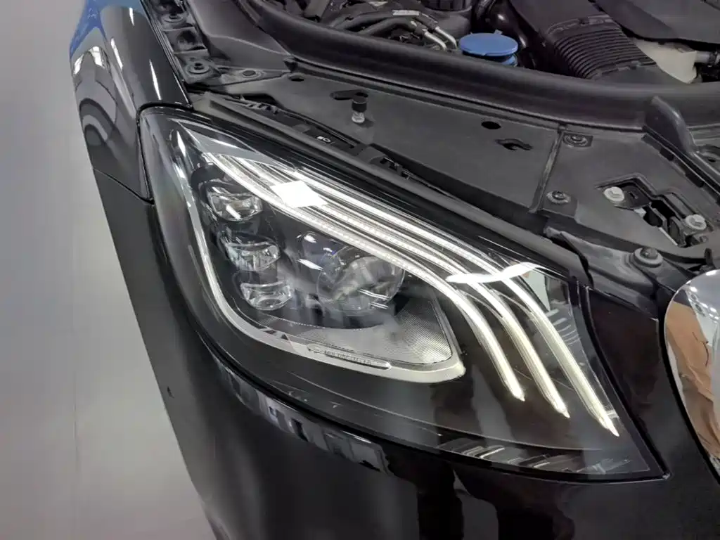 Mercedes-Benz S-Class — миниатюра 11