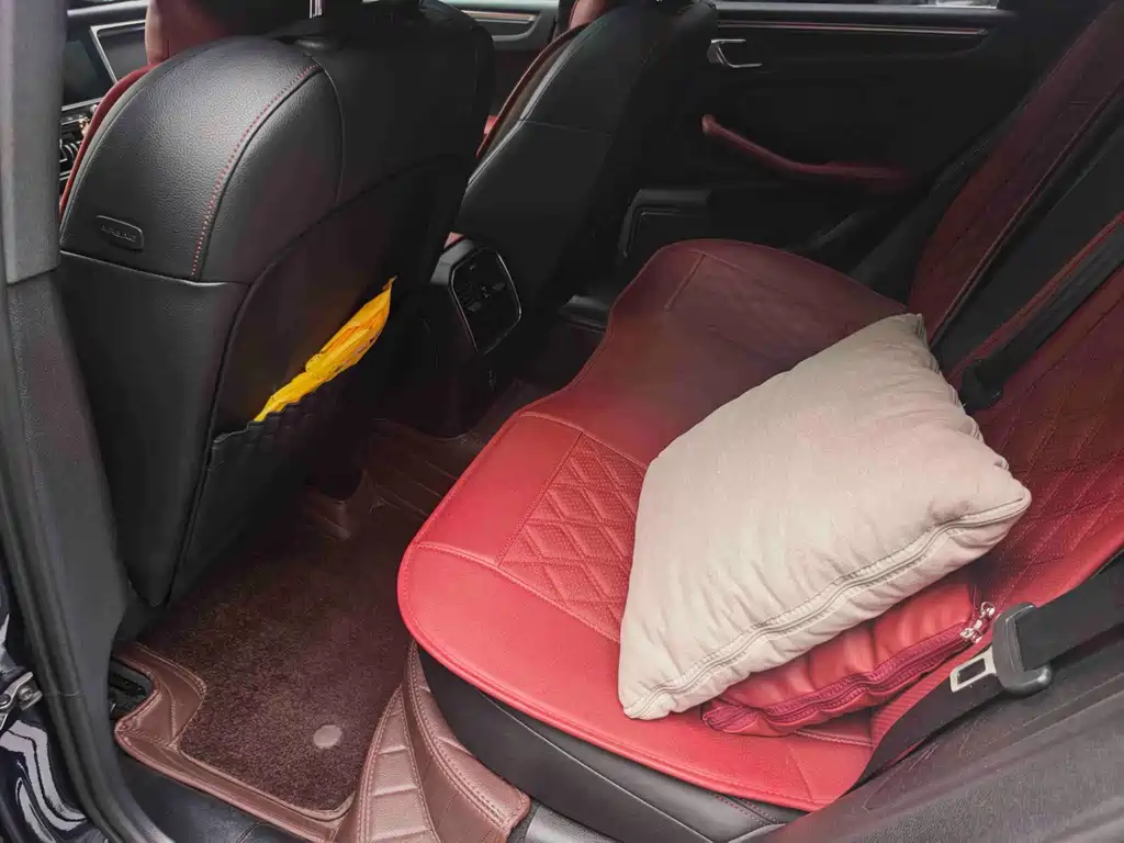 Porsche Macan — миниатюра 2