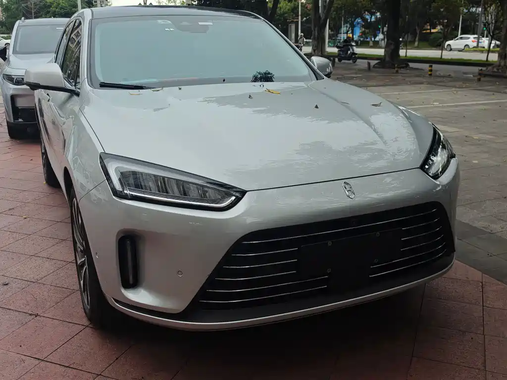 HONGMENG ZHIXING ASK THE WORLD M5