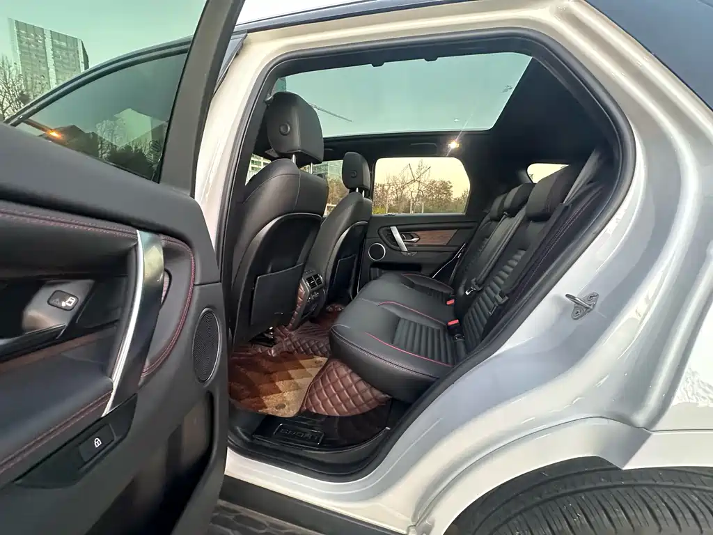 LAND ROVER DISCOVER SPORTS