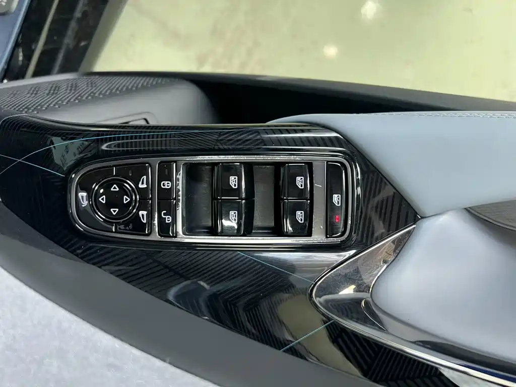 BYD Seal — миниатюра 10