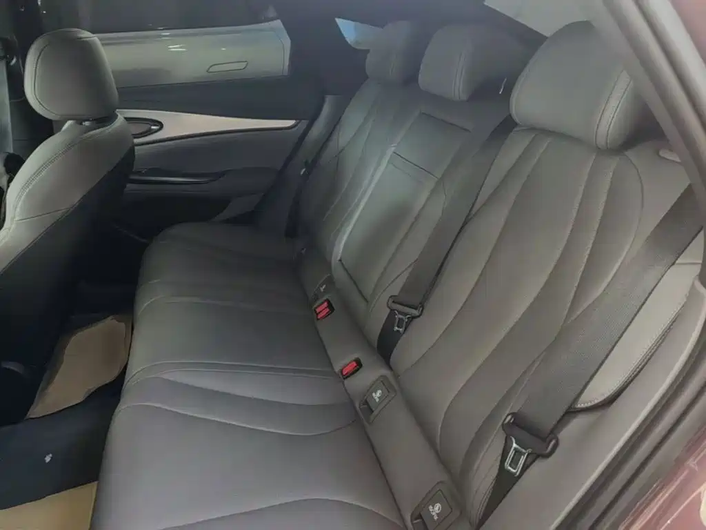 BYD Seal 07 DM-i — миниатюра 17