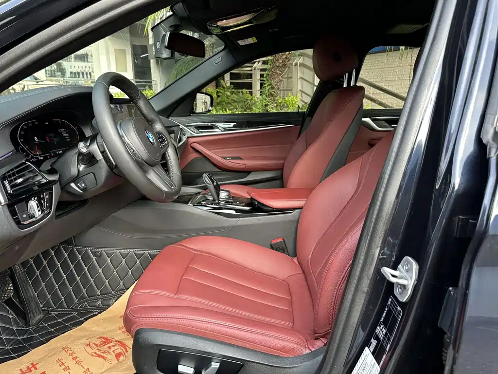 BMW 5 Series — миниатюра 6