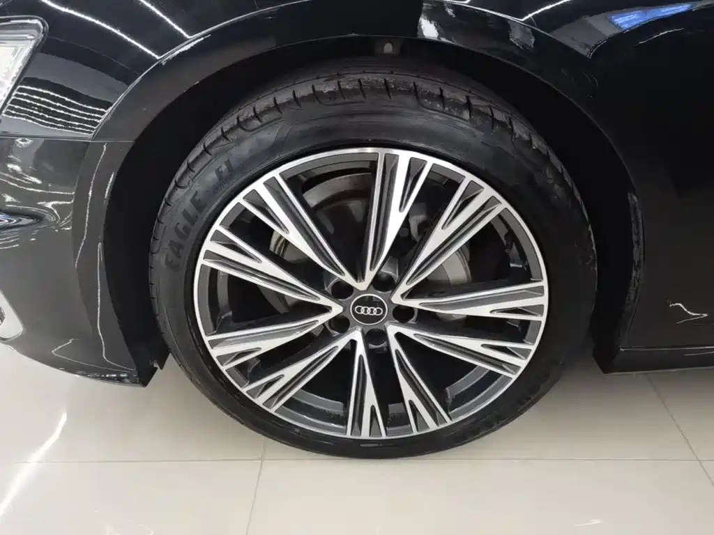 Audi A6L — миниатюра 23