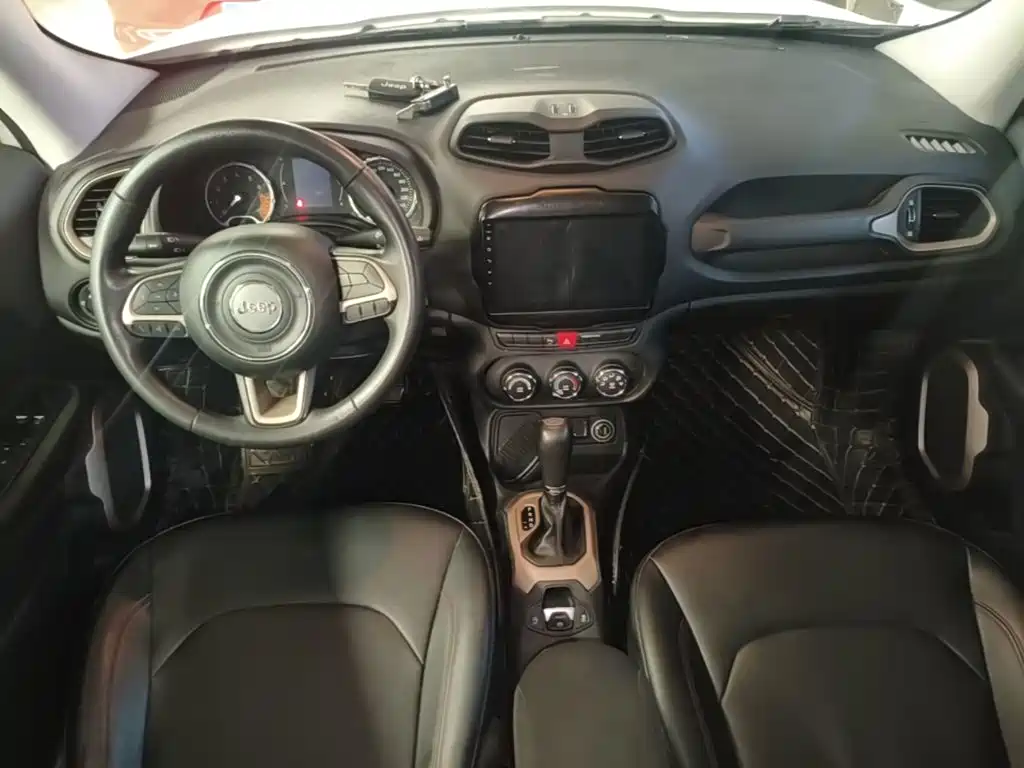 Jeep Renegade — миниатюра 10