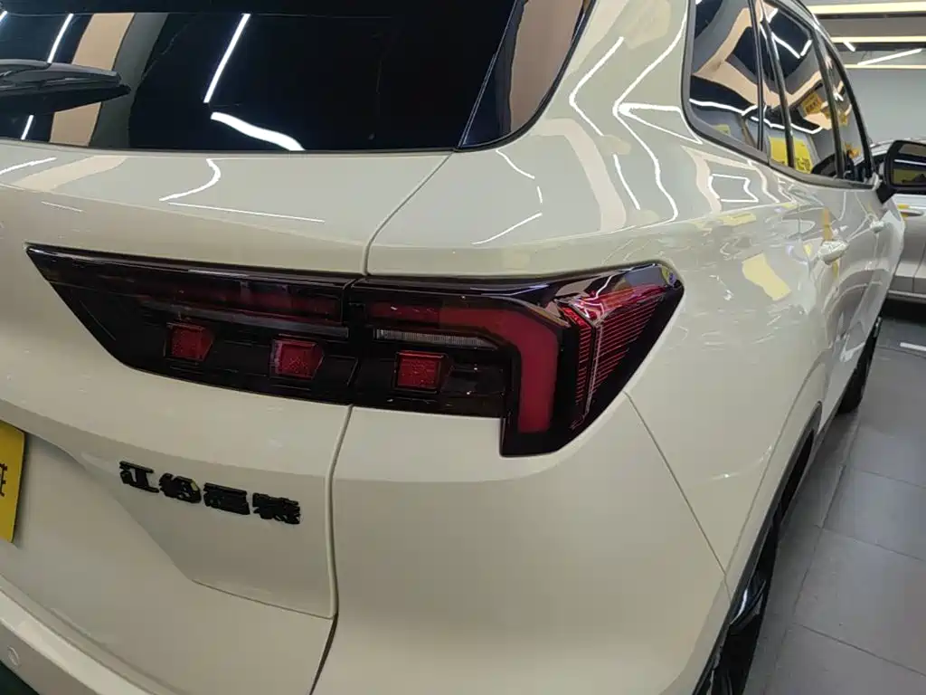 Ford Equator Sport — миниатюра 8