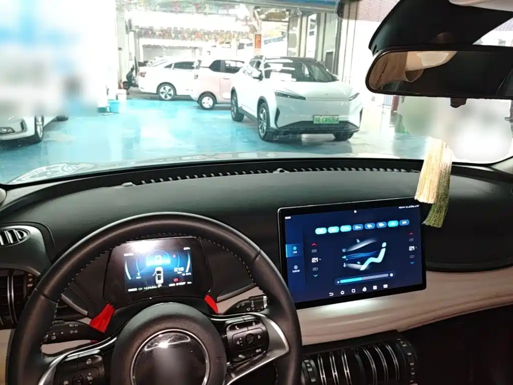 BYD Yuan Plus — миниатюра 10