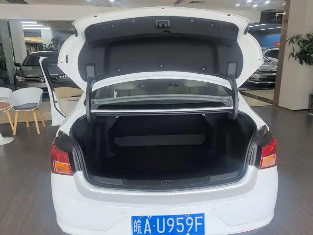Buick Verano — миниатюра 19