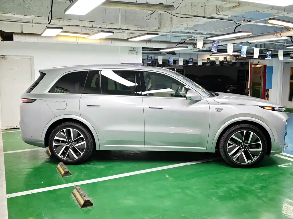 Li Auto IDEAL L8