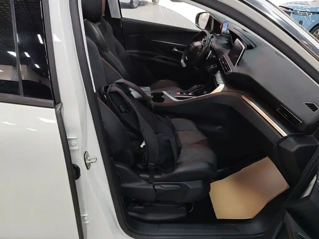Peugeot 5008 — миниатюра 25