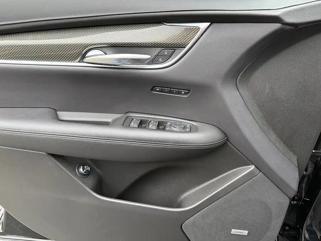 Cadillac XT5 — миниатюра 18