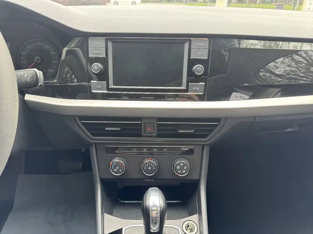 Volkswagen Lavida — миниатюра 15