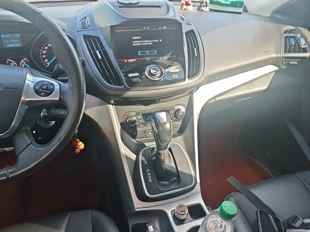 Ford Kuga — миниатюра 13