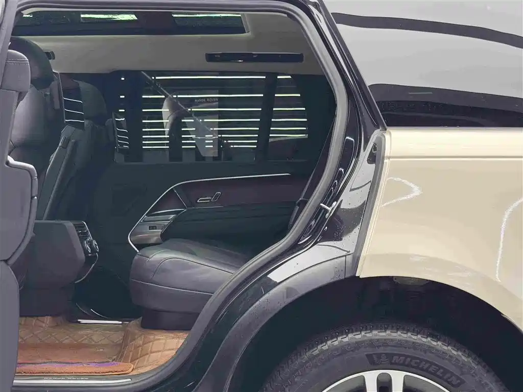 Land Rover Range Rover — миниатюра 9
