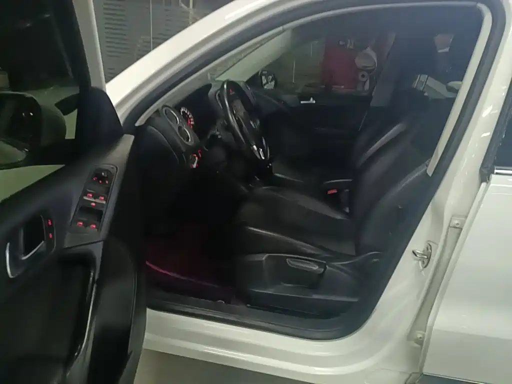 Volkswagen Tiguan — миниатюра 15