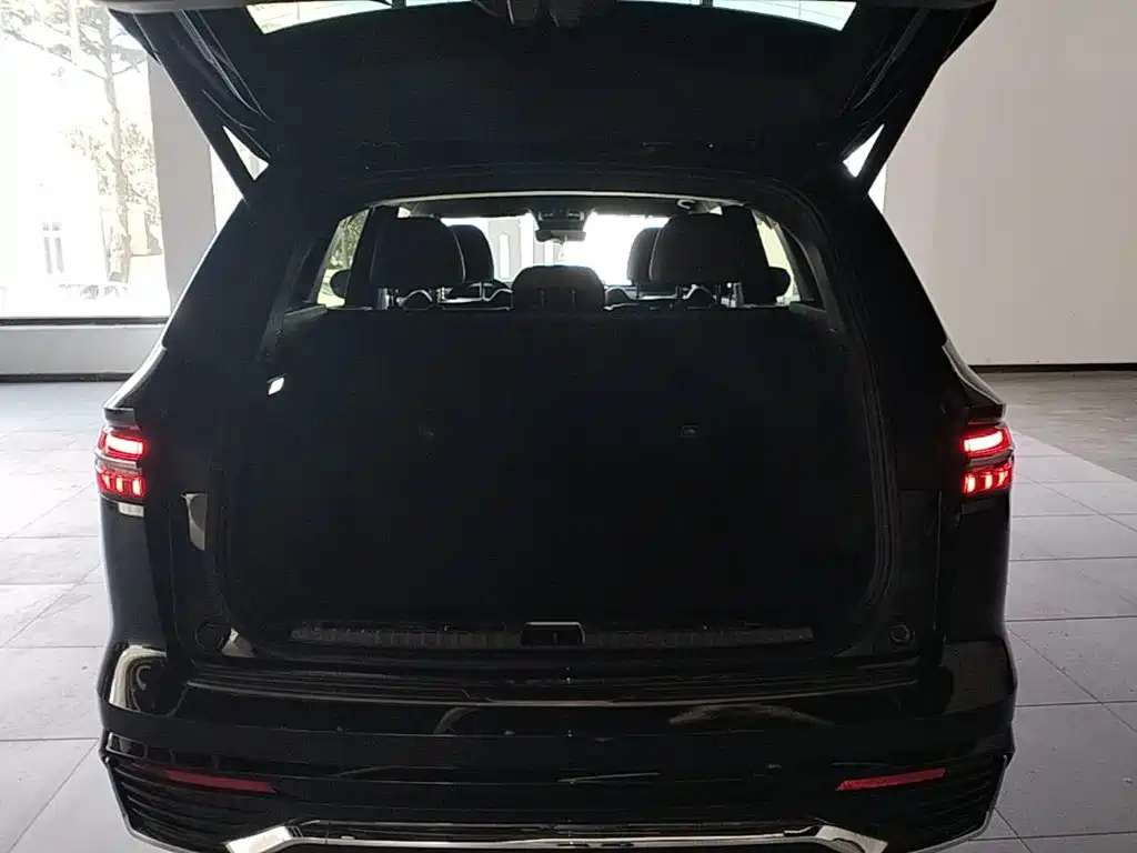 Geely Xingyue L — миниатюра 19