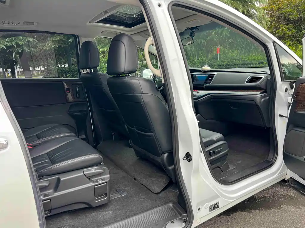 Honda Odyssey — миниатюра 12