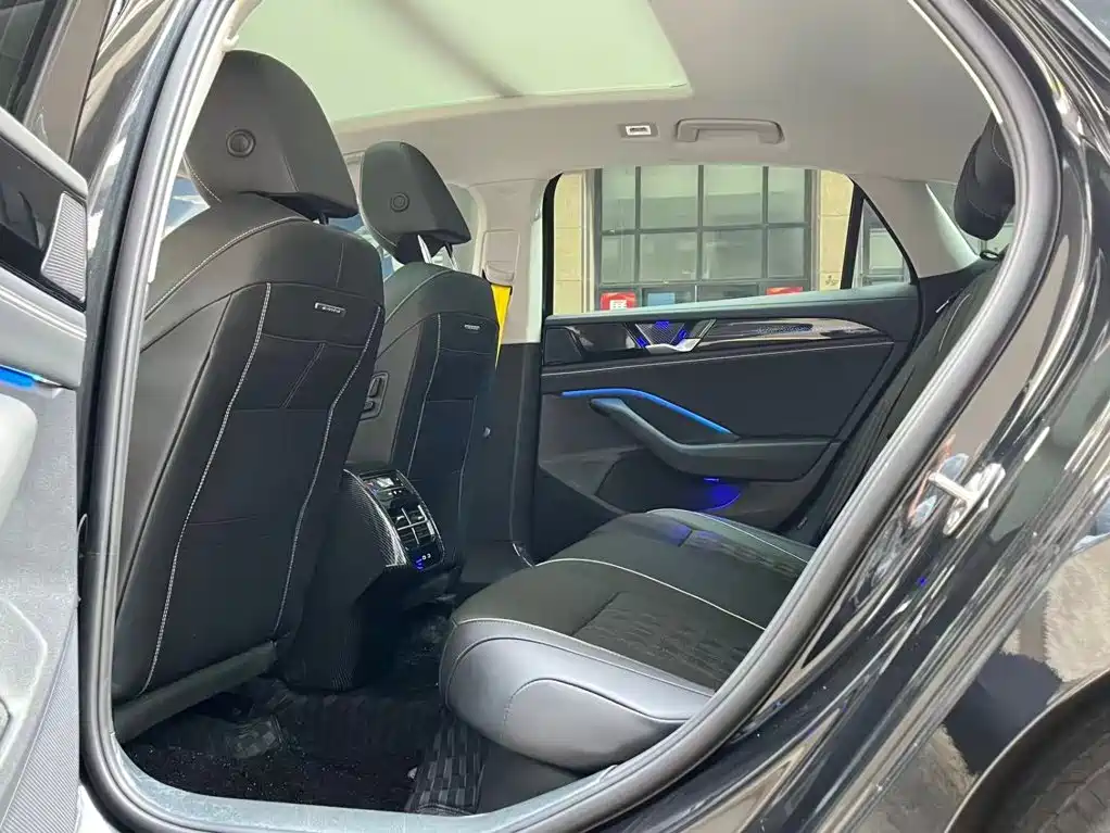 Volkswagen Magotan — миниатюра 10
