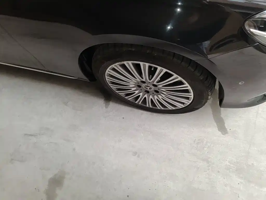Mercedes-Benz E-Class — миниатюра 12