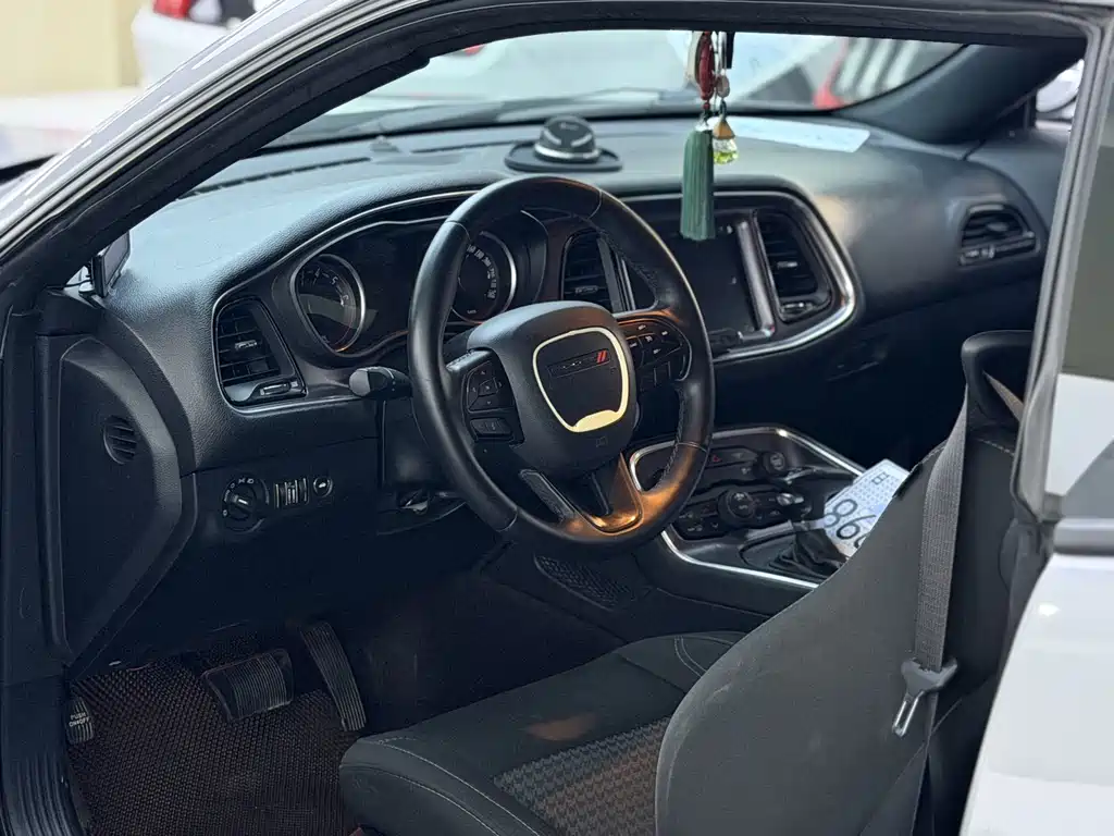 Dodge Challenger 2019 3.6L AT