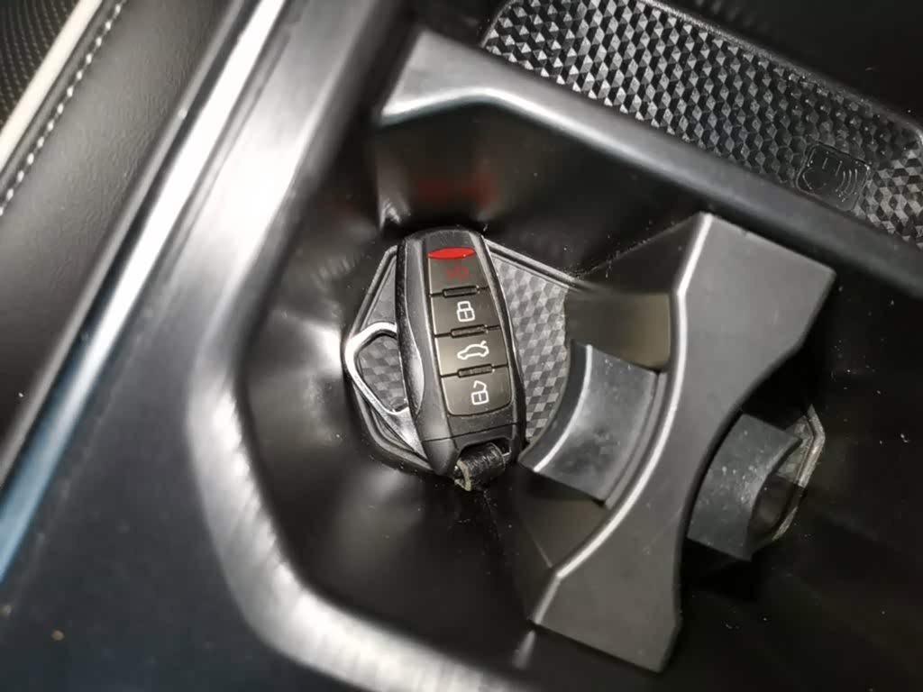 Haval Haval H6 1.5 л 2023 г. Белый, пробег 25700 км