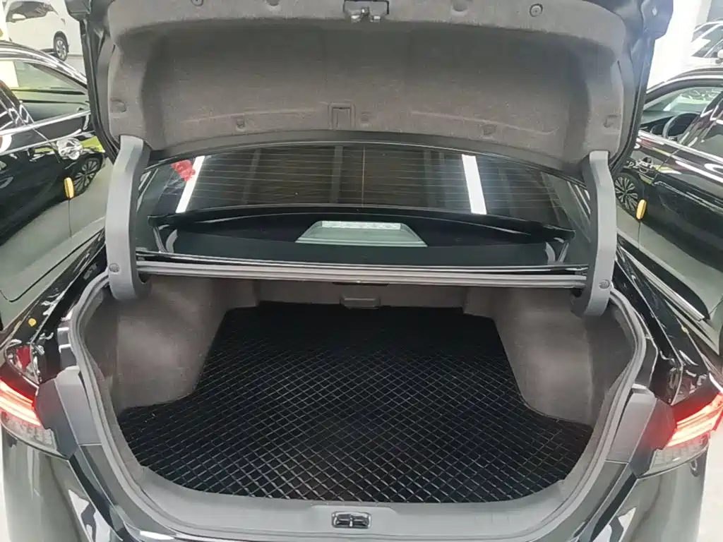 Nissan Teana — миниатюра 19