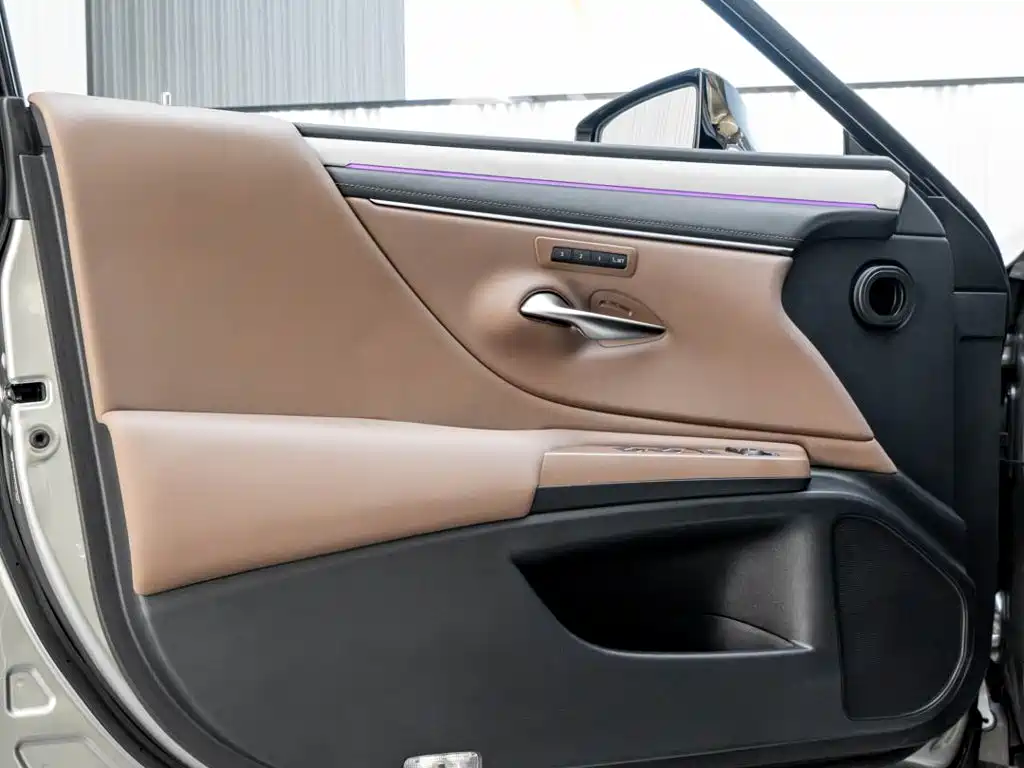 Lexus ES — миниатюра 23