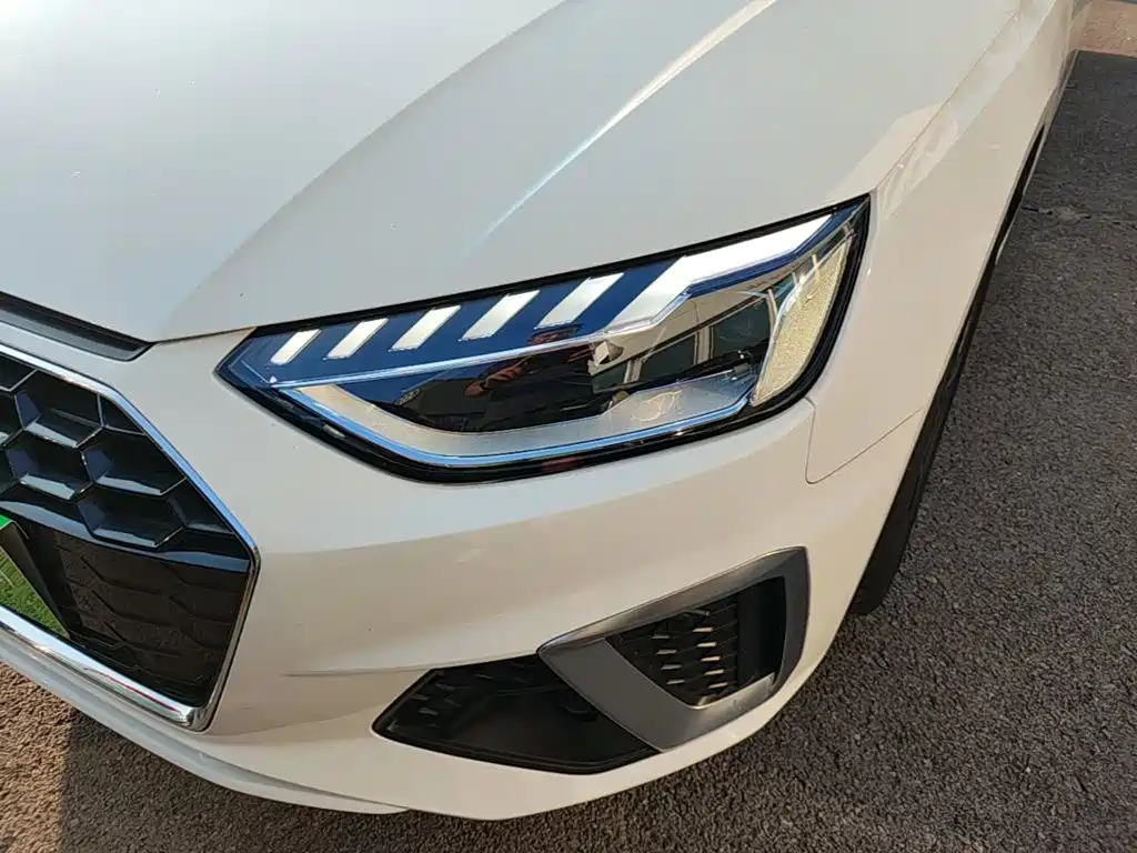 Audi A4L — миниатюра 24