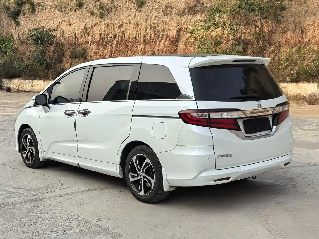 Honda Odyssey — миниатюра 7