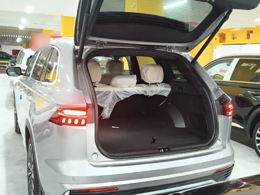 Geely Xingyue L — миниатюра 19