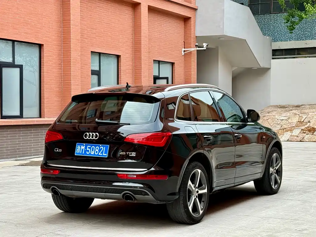 Audi Q5 2013 45 TFSI quattro Sport