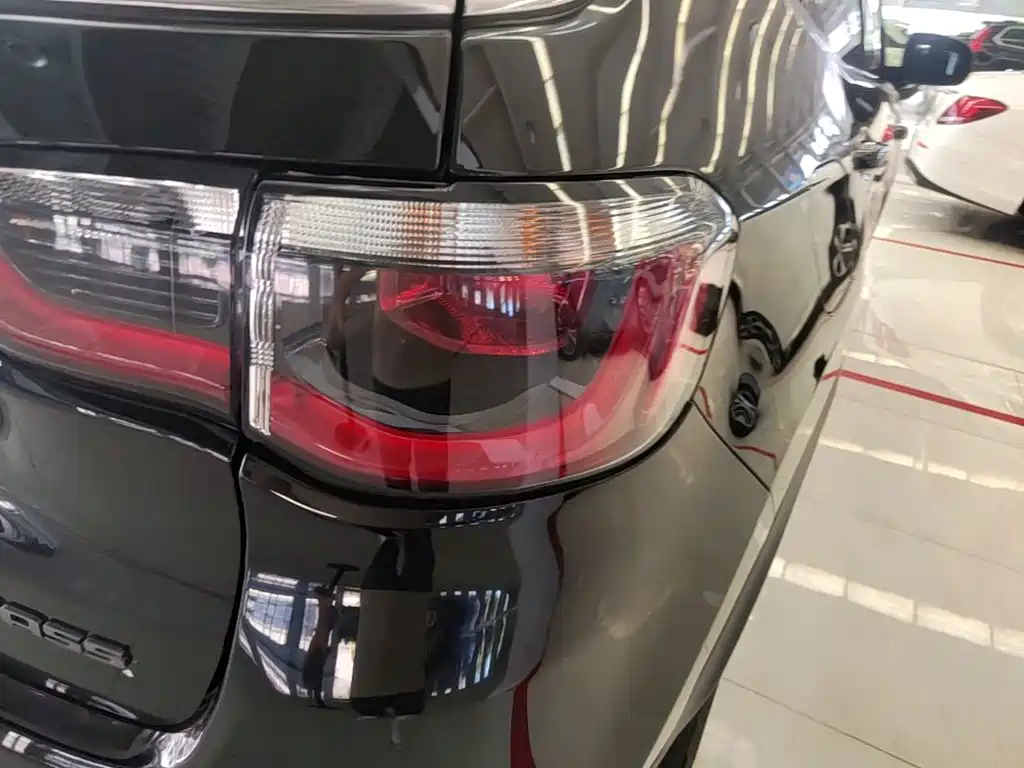 Jeep Compass — миниатюра 8