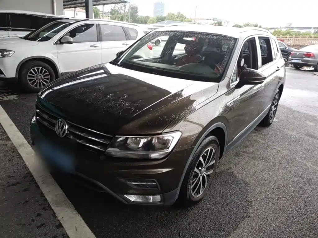 Volkswagen Tiguan L — миниатюра 2