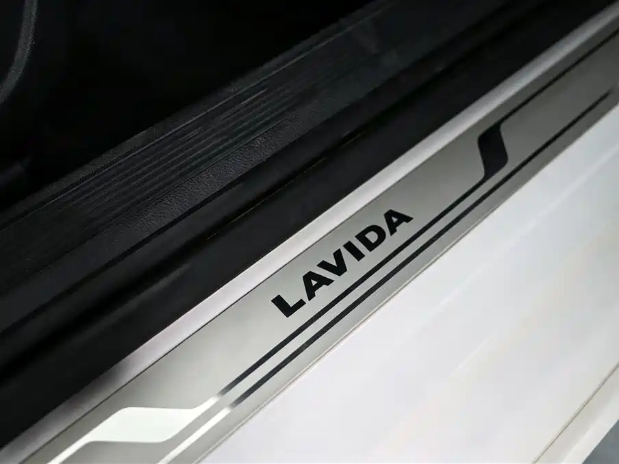 Volkswagen Lavida — миниатюра 14