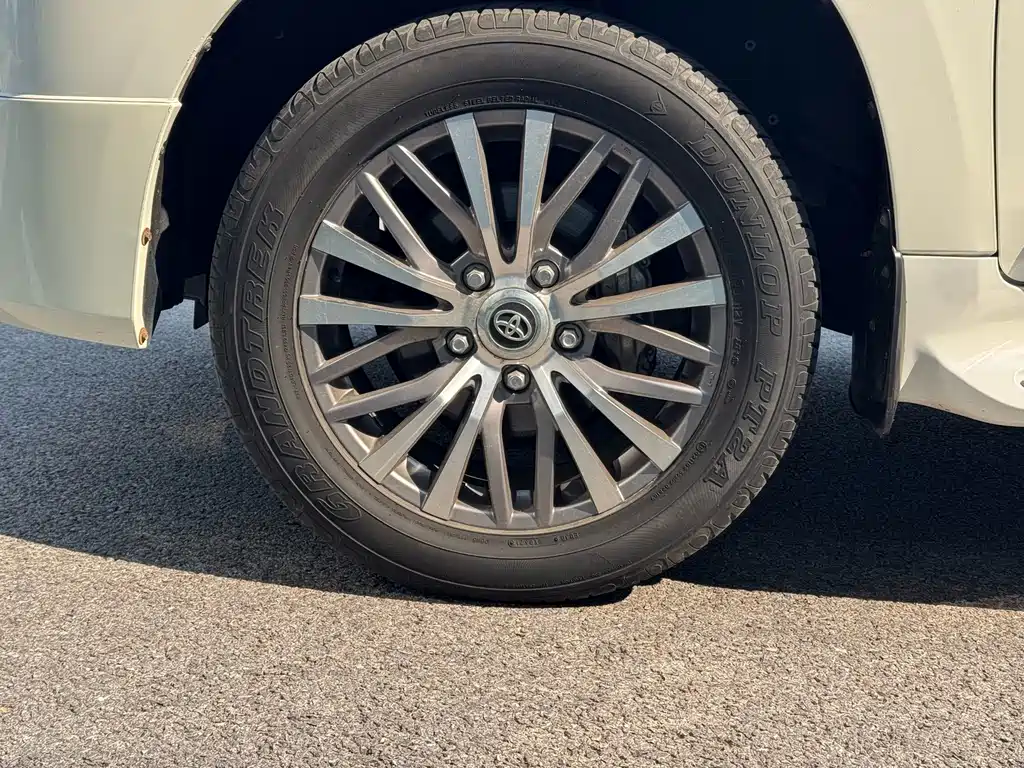 Toyota Land Cruiser — миниатюра 4