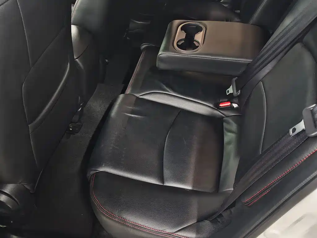 Mazda 3 Axela - фото 14