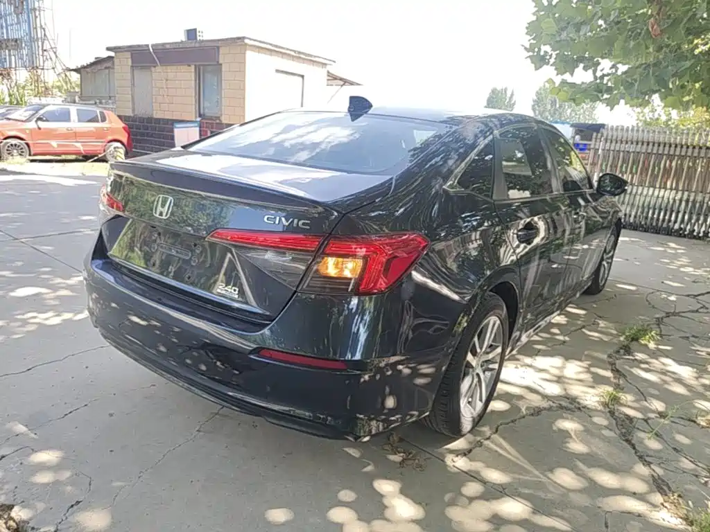 Honda Civic — миниатюра 7