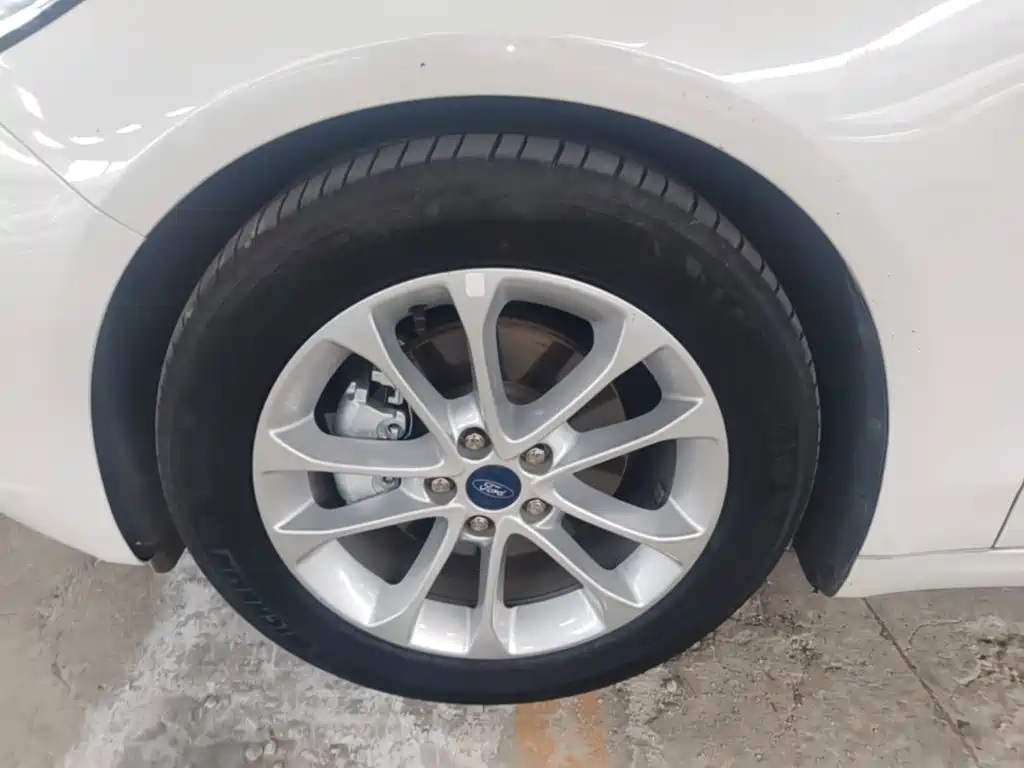 Ford Mondeo — миниатюра 23