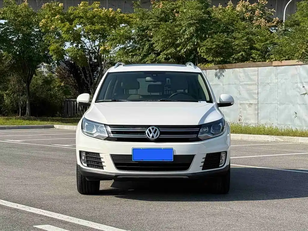 Volkswagen Tiguan — миниатюра 2
