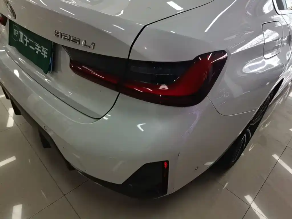 BMW 3 Series — миниатюра 8