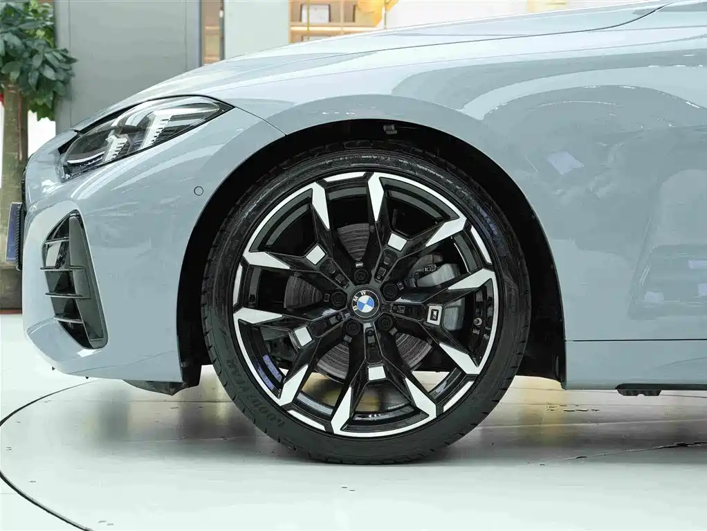 BMW 4 Series — миниатюра 19