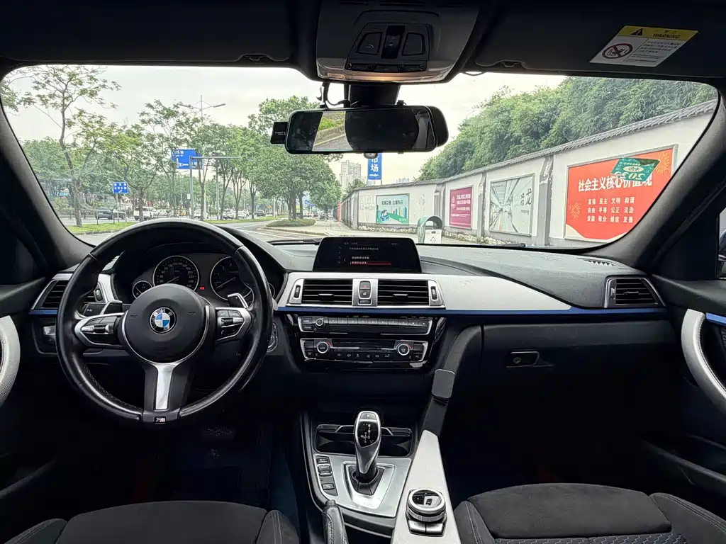 BMW 3 Series — миниатюра 10