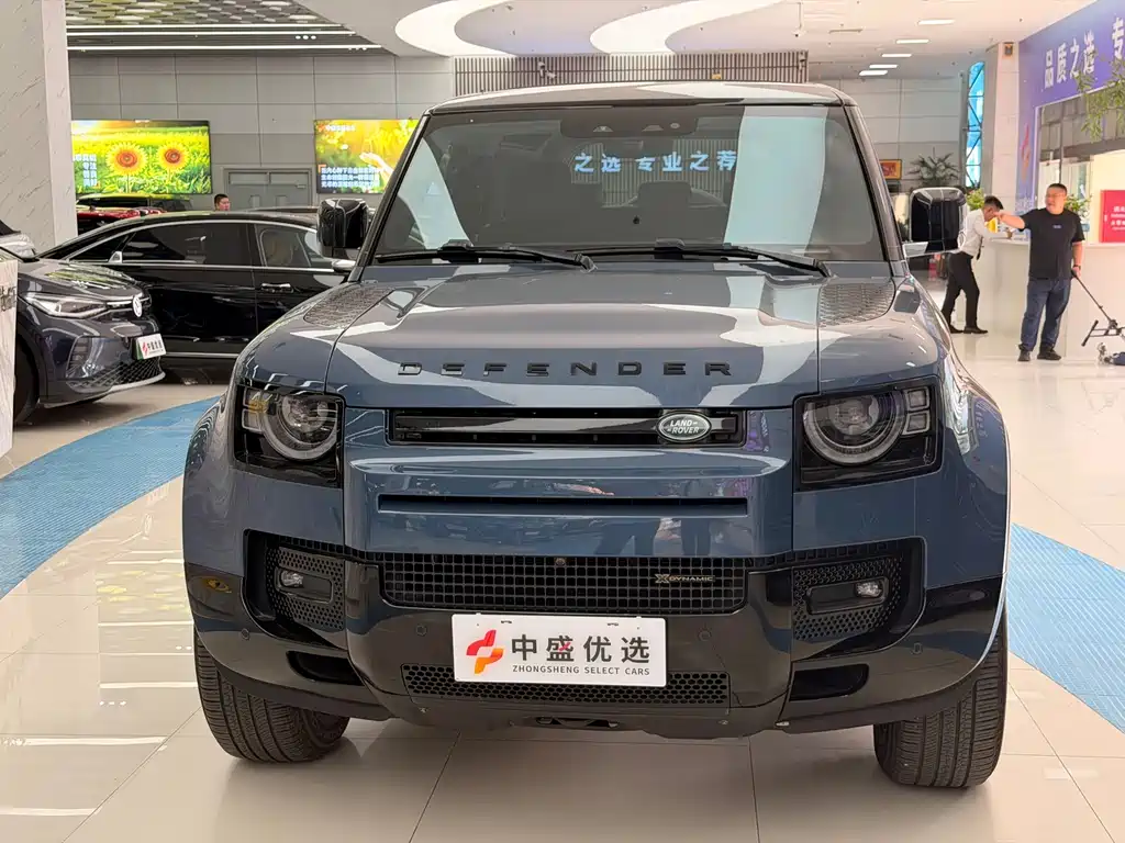 Land Rover Defender — миниатюра 2