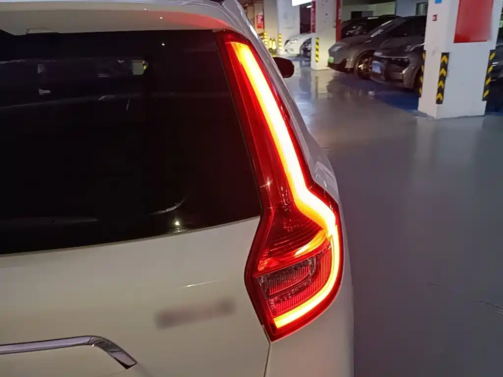 Geely Vision X6 — миниатюра 8