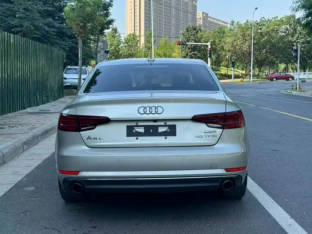 Audi A4L — миниатюра 5