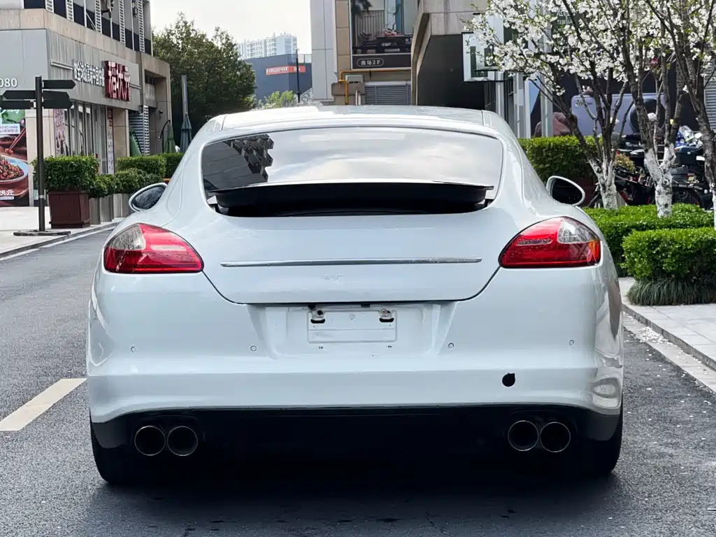 Porsche Panamera 2013 Panamera Platinum Edition 3.6L