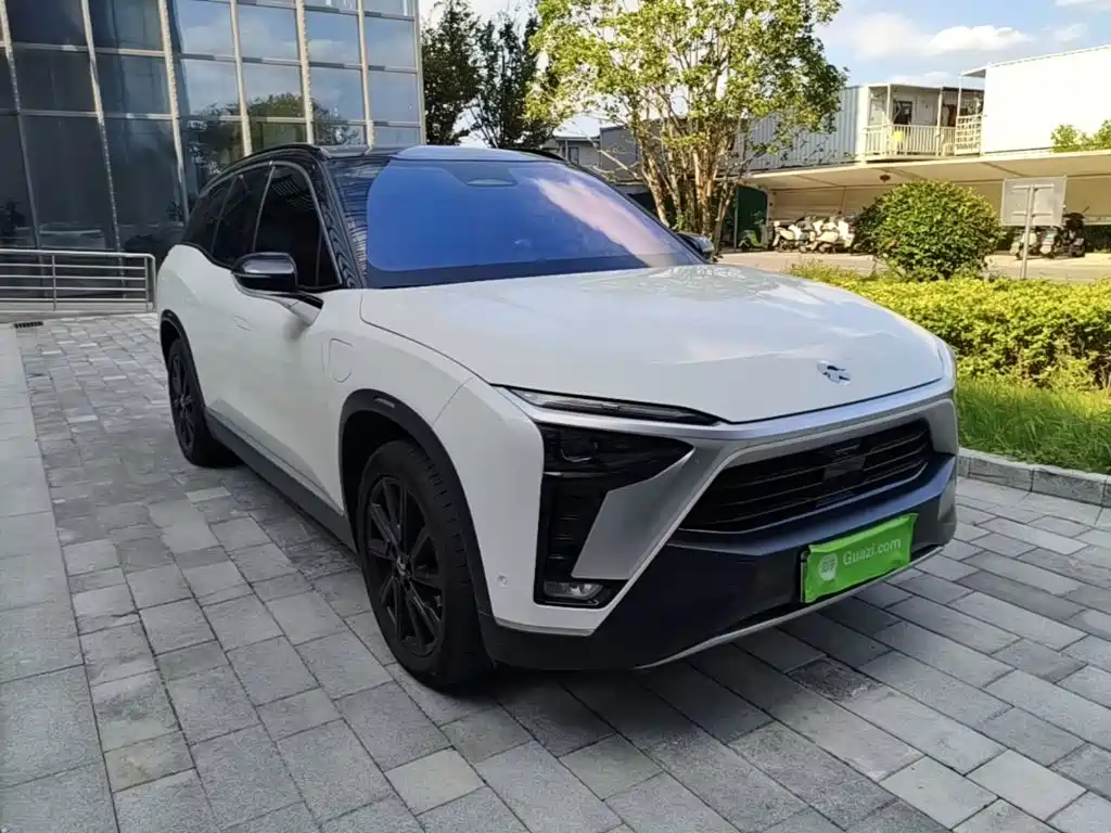 NIO ES8 — миниатюра 4