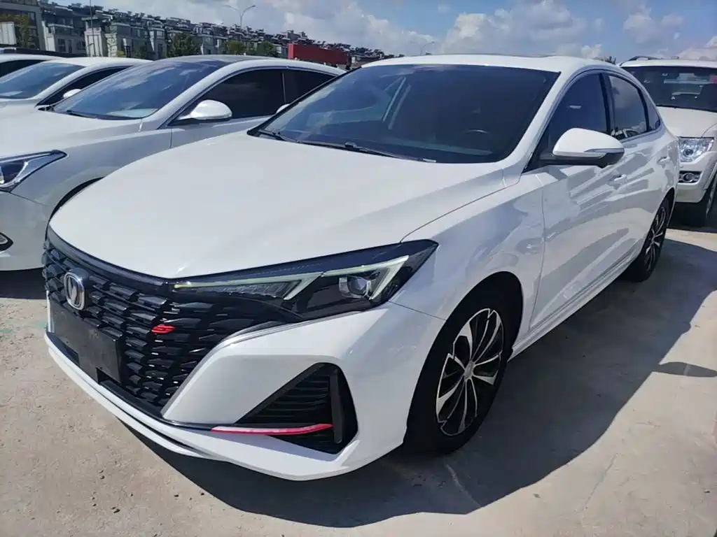 Changan Eado — миниатюра 2