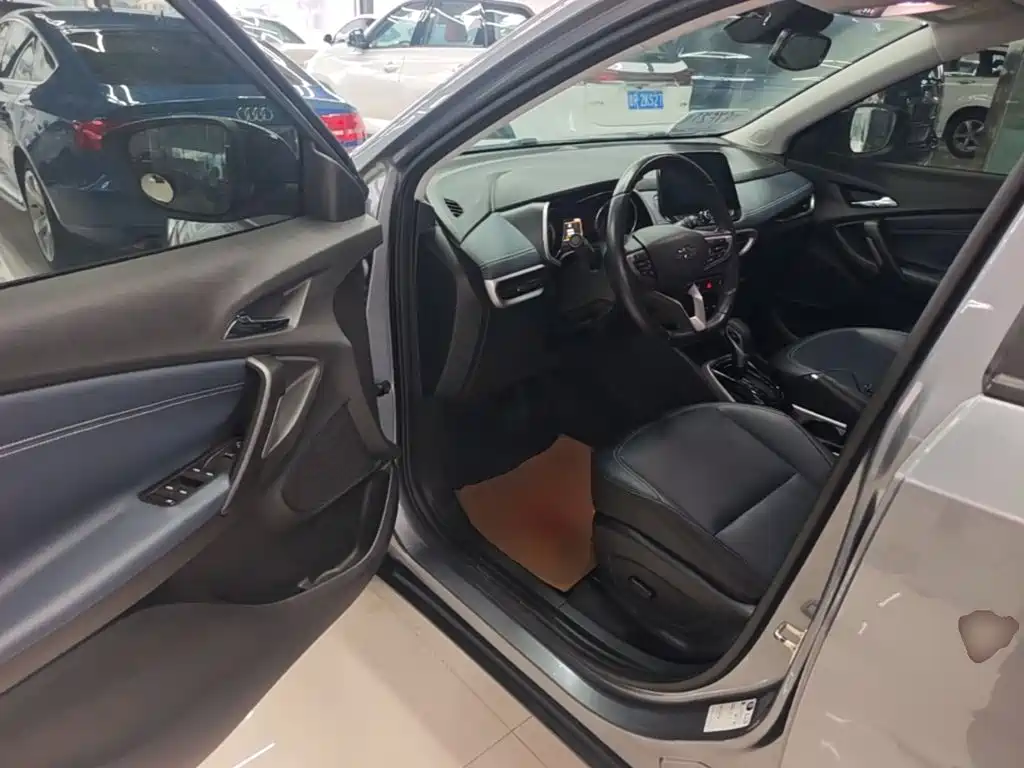 Chevrolet Trax — миниатюра 16