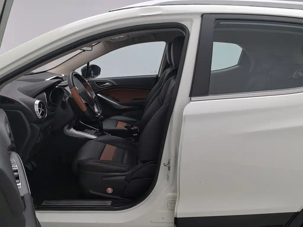 BYD Yuan — миниатюра 10